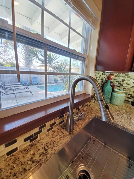 Hawaiian Cottage - Heated Pool Walk To The Beach Cocoa Beach Exteriér fotografie