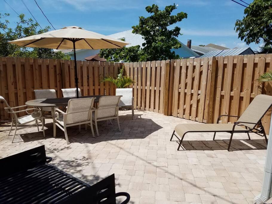 Hawaiian Cottage - Heated Pool Walk To The Beach Cocoa Beach Exteriér fotografie